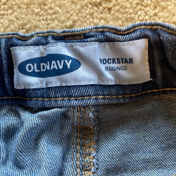 Old Navy Rockstar jeans - size 8 - Picture 2 of 6